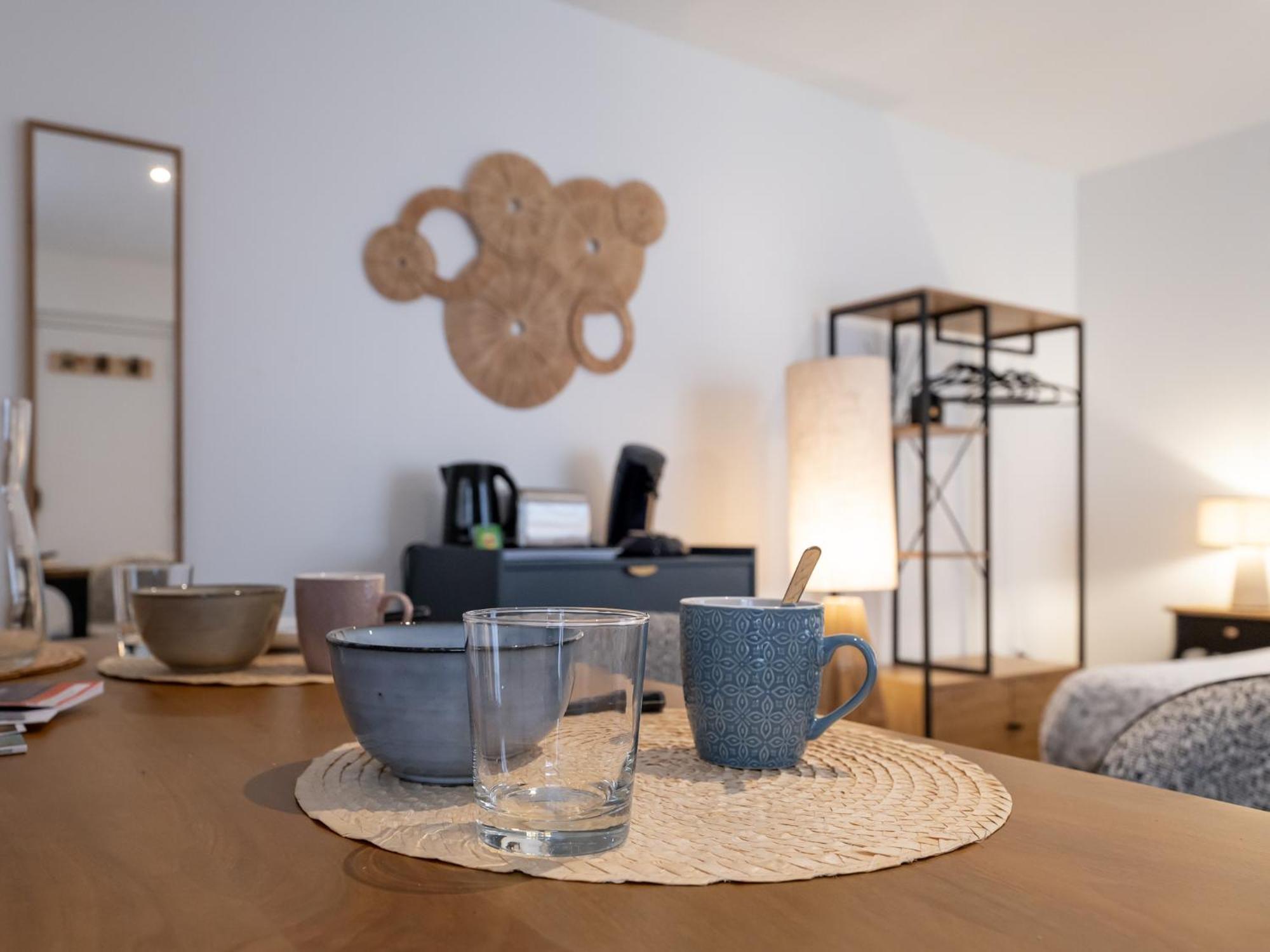 Secret Cache De Valmy Apartment Лион Екстериор снимка